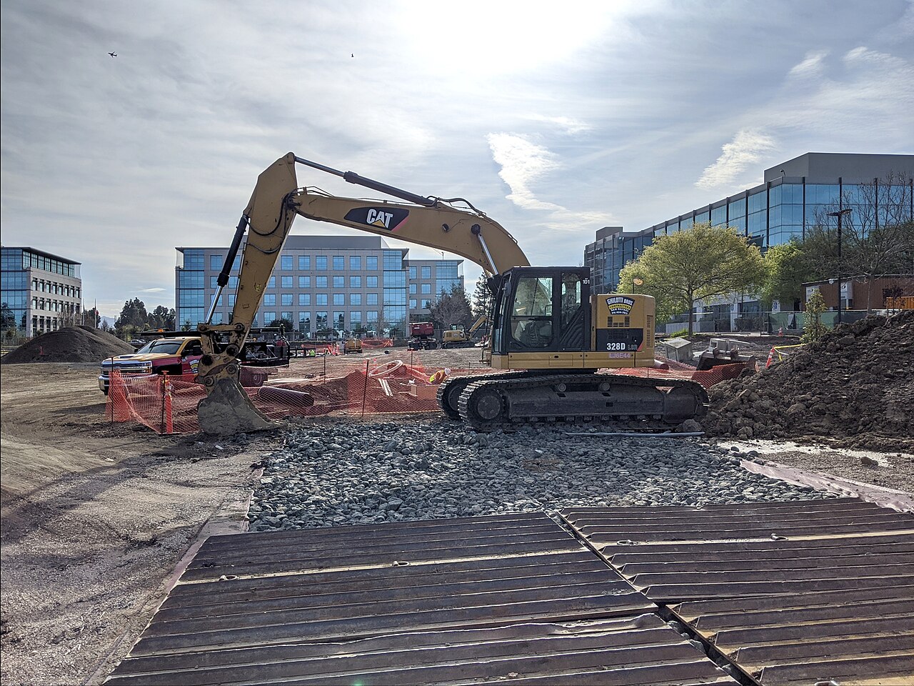 Caterpillar 328D LCR