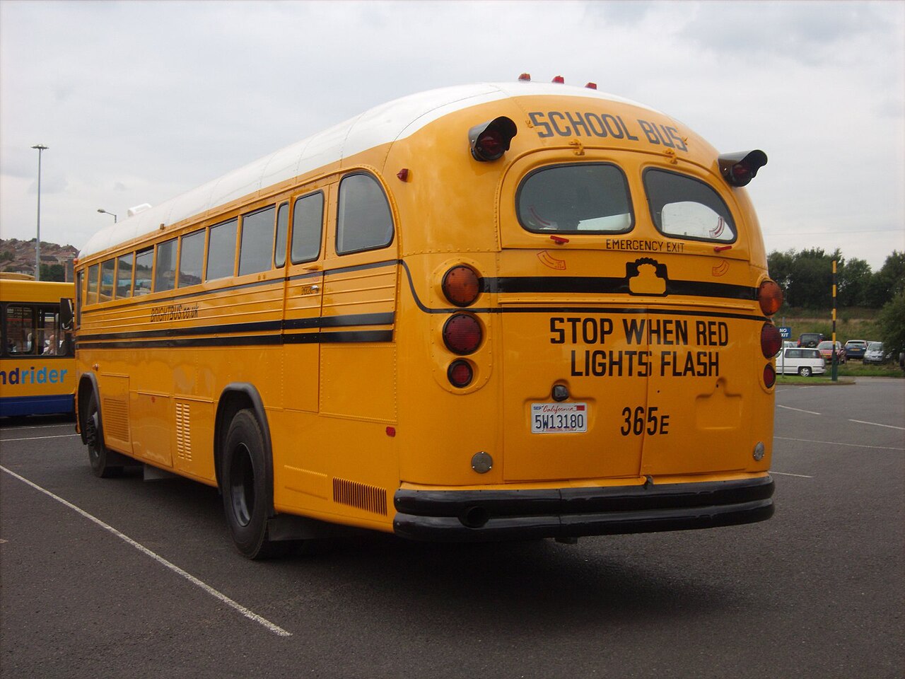 Truck Crown SCHOOL BUS