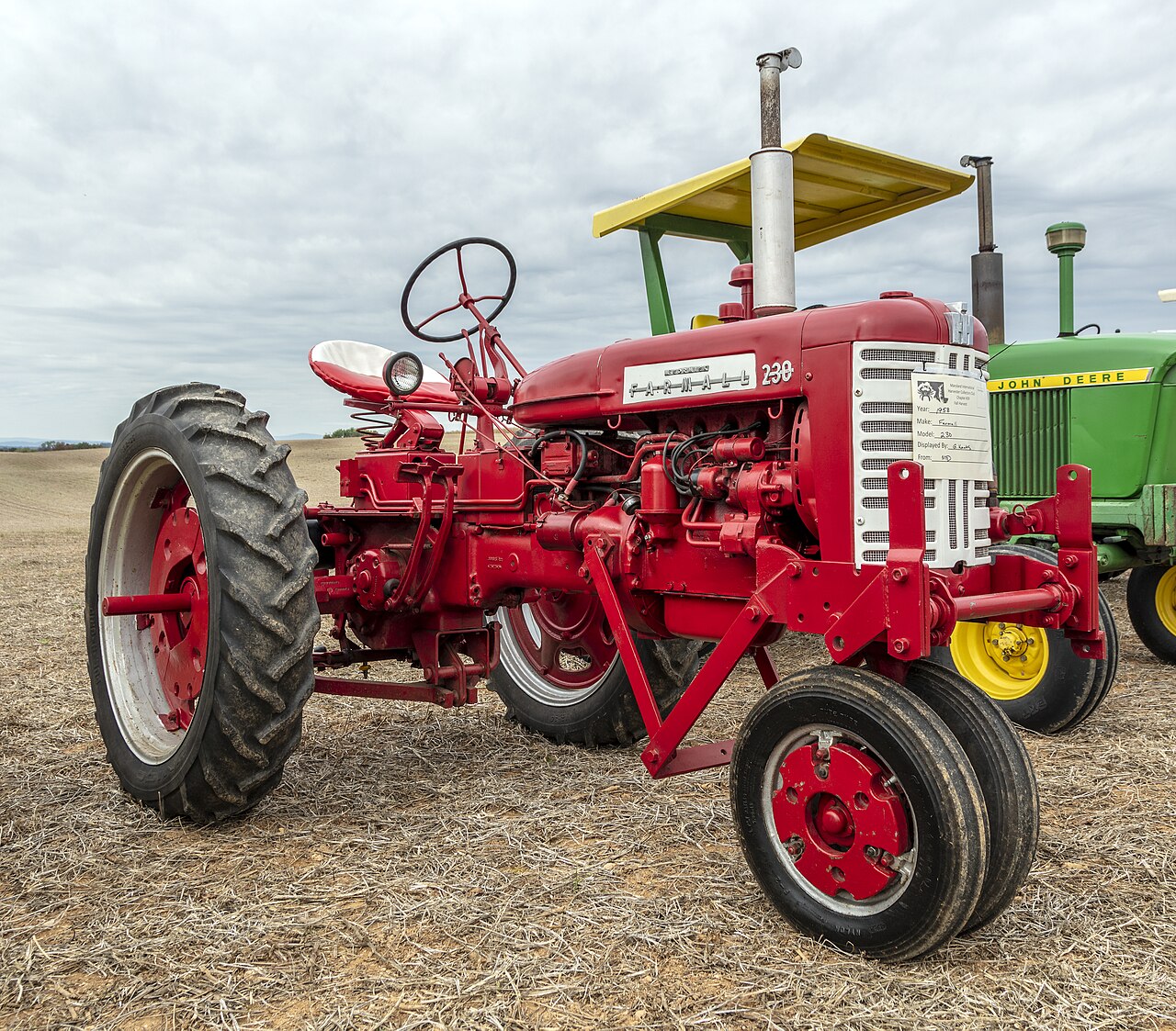 Farmall 230