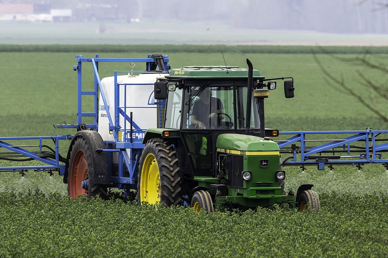 John Deere 3350