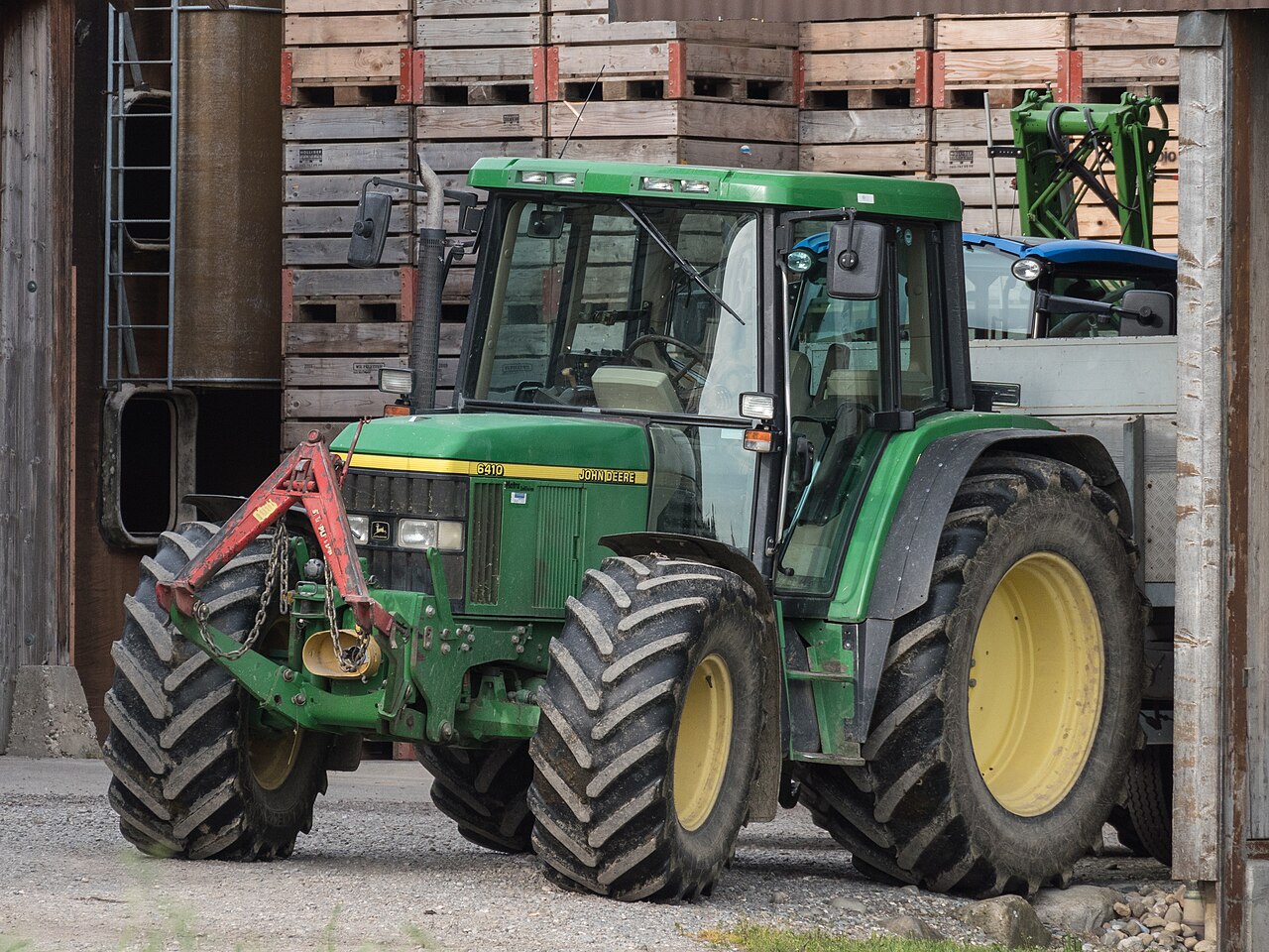 John Deere 6410