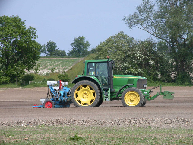 John Deere 6520