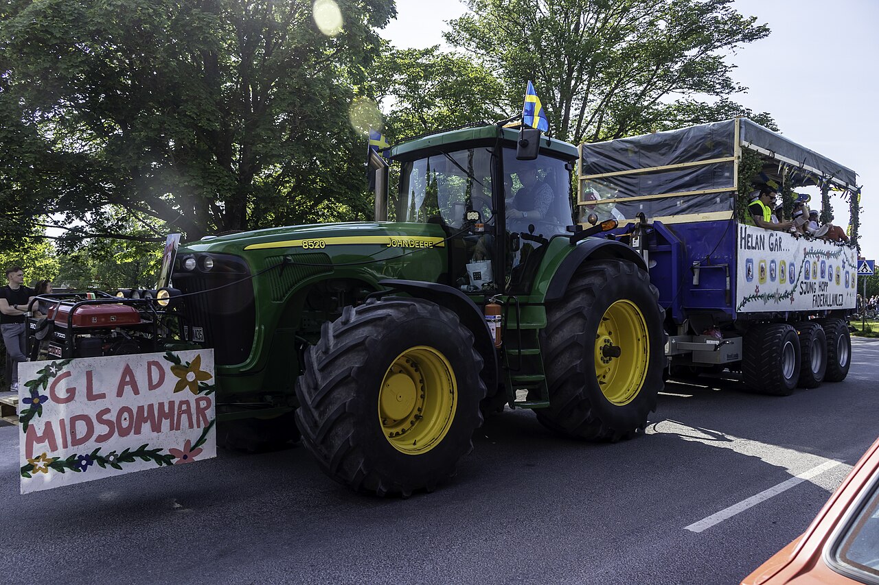 John Deere 8520