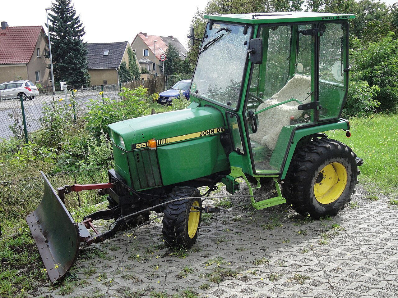 John Deere 955