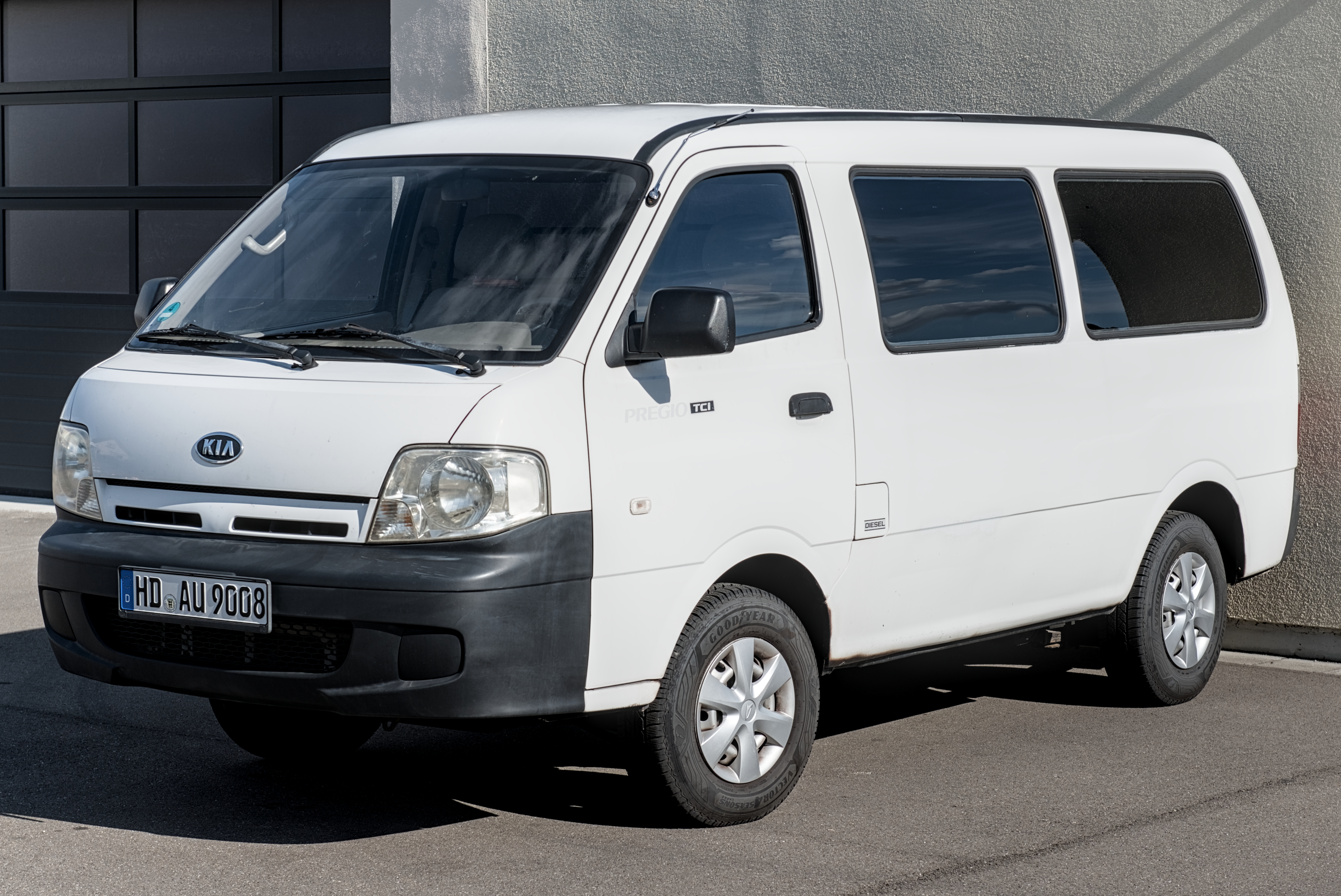 Kia Pregio