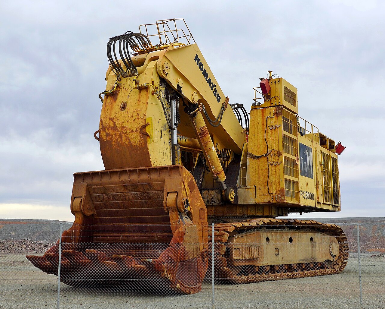 Komatsu PC8000