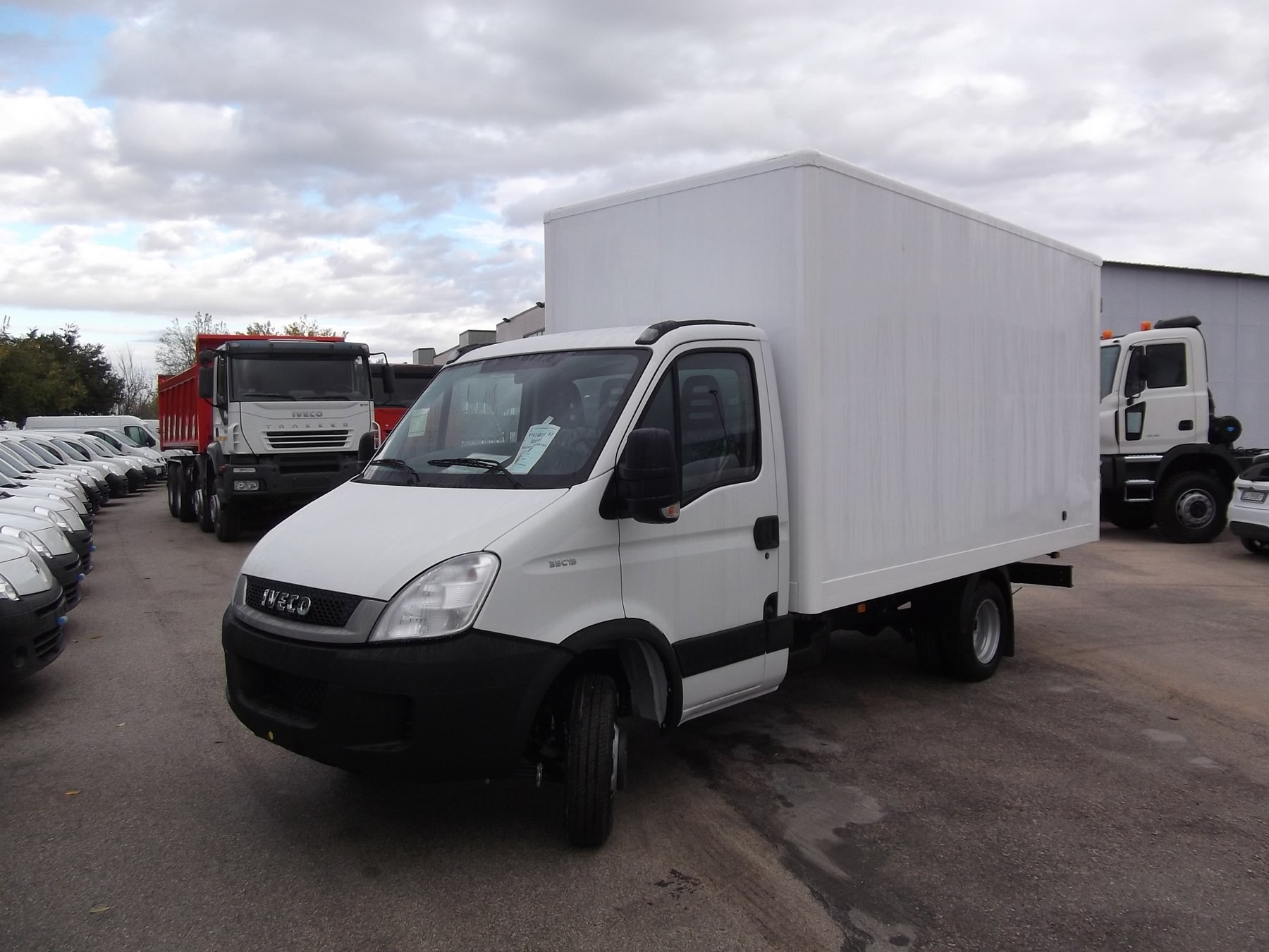 Van Iveco Umpikorinen (BB) 5ov 2286cm3