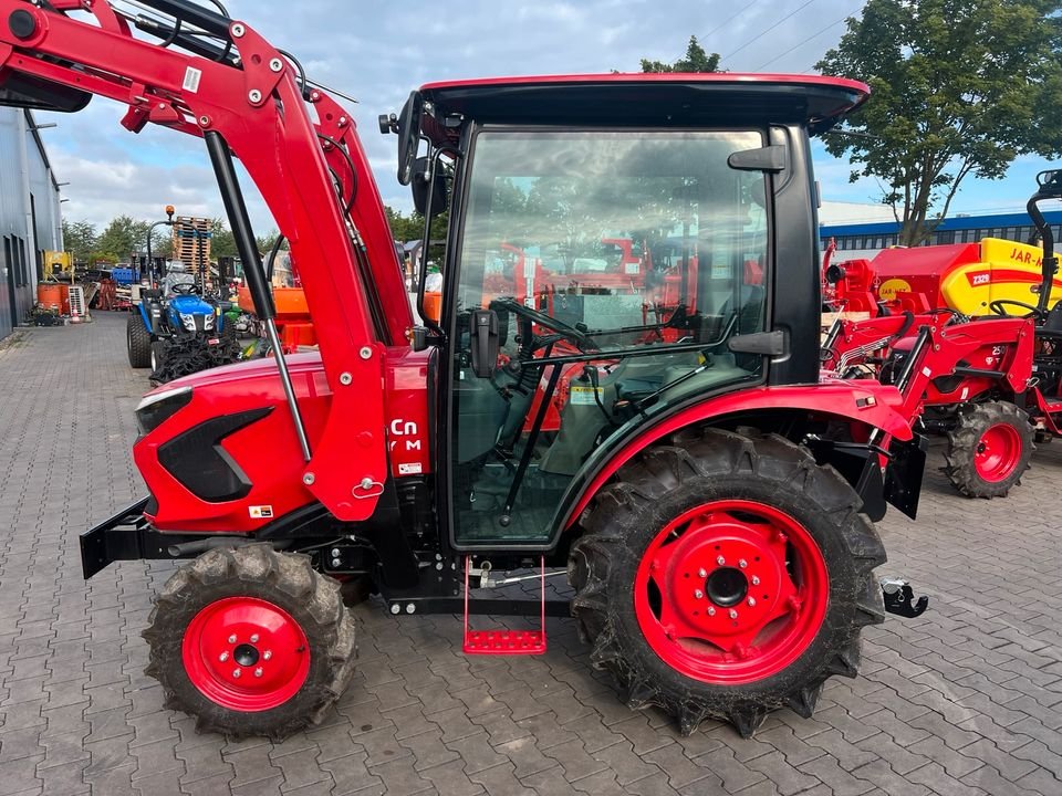 Tractor Branson F50Chn