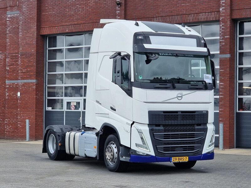 Lastwagen Volvo 13 64T