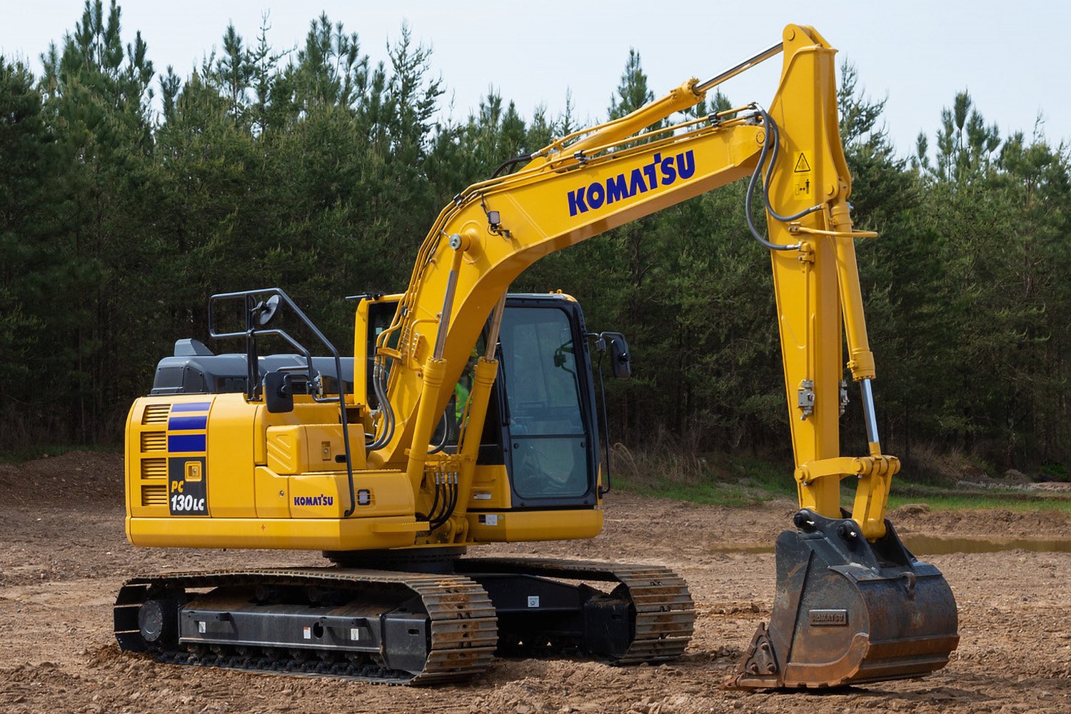 Excavator Komatsu PC130LC-11