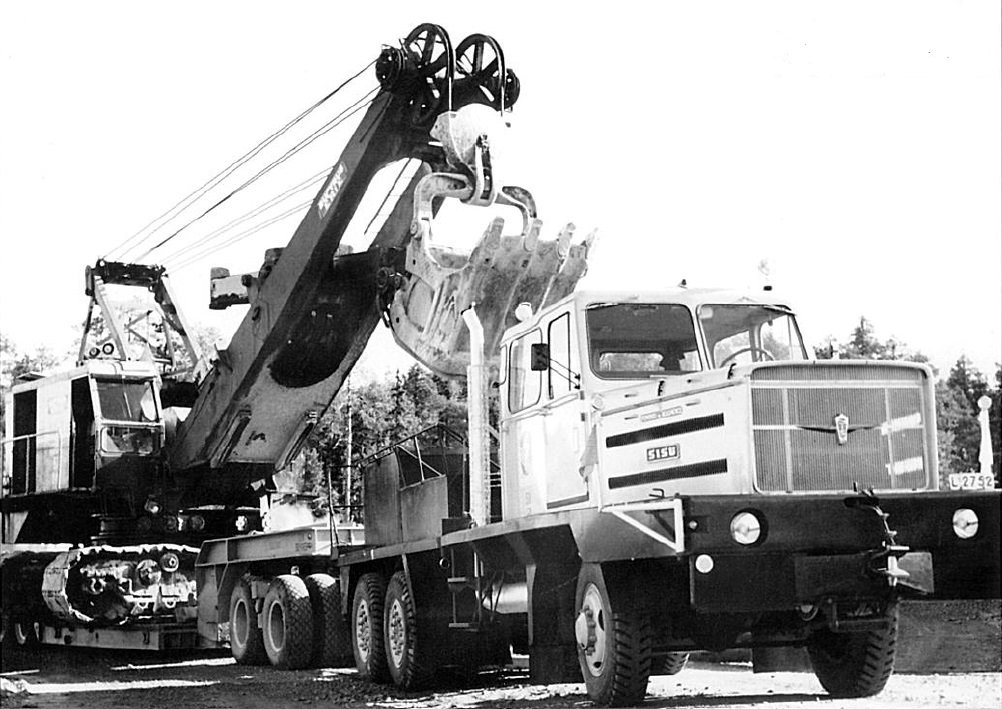 Truck Sisu E12M K-AAA-8X2/505+140+135