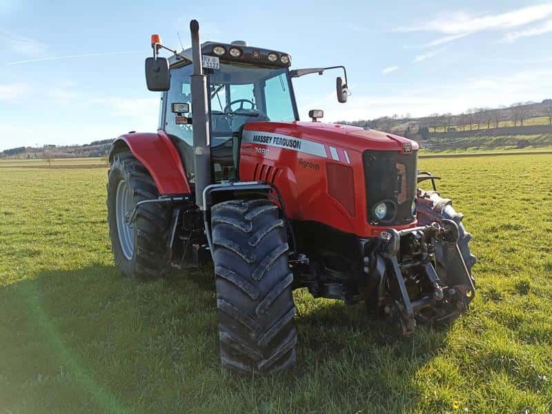 Massey Ferguson 7490