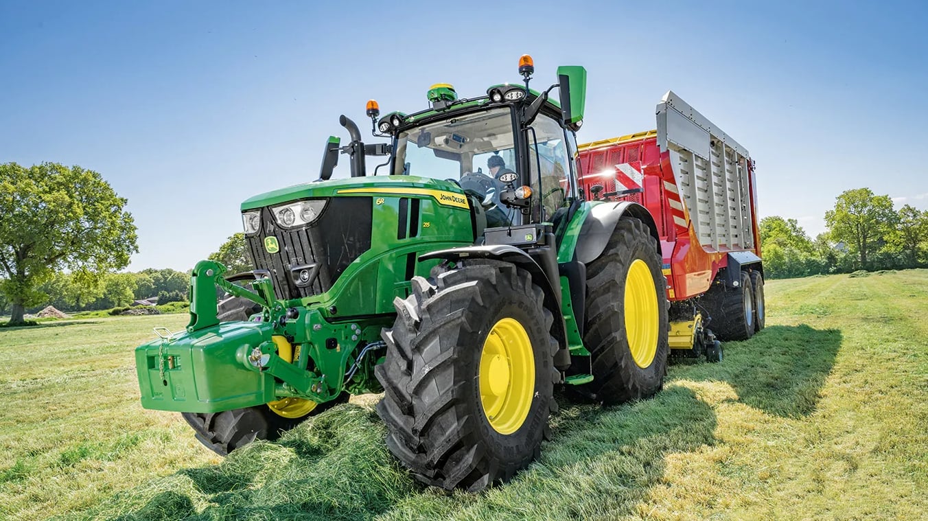Traktor John Deere 6R 215