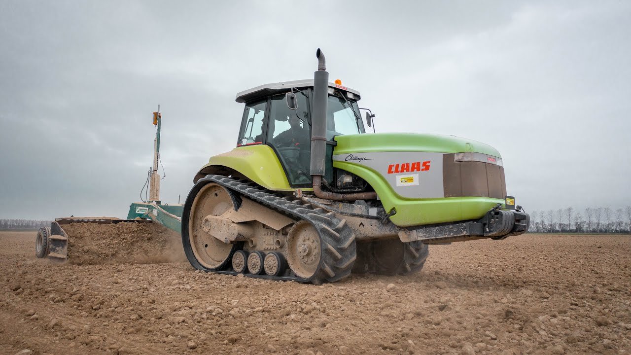 Tractor CLAAS Challenger 35