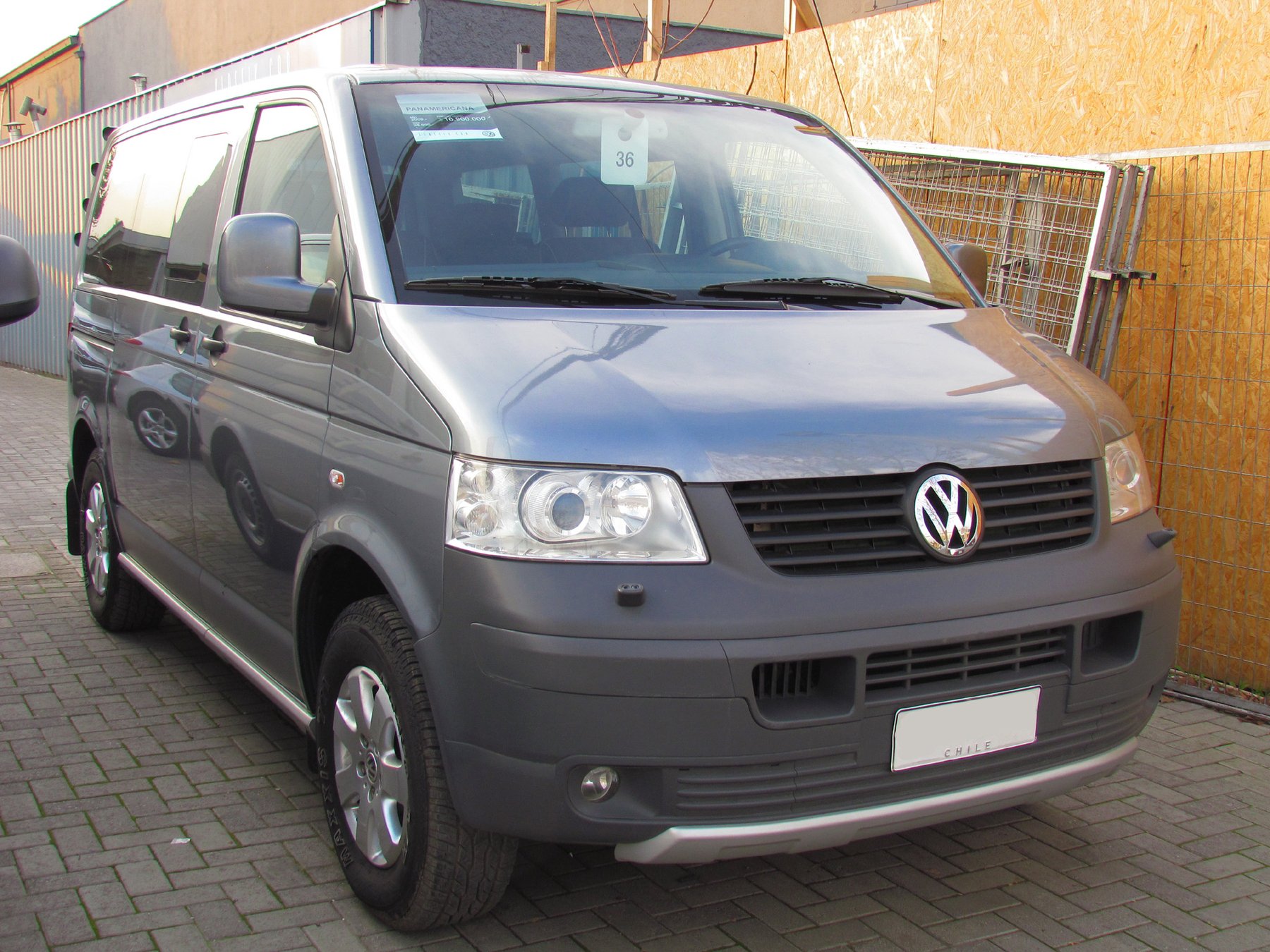 Van Vw CARAVELLE 2.5TDI-7DB-KOMBI/292