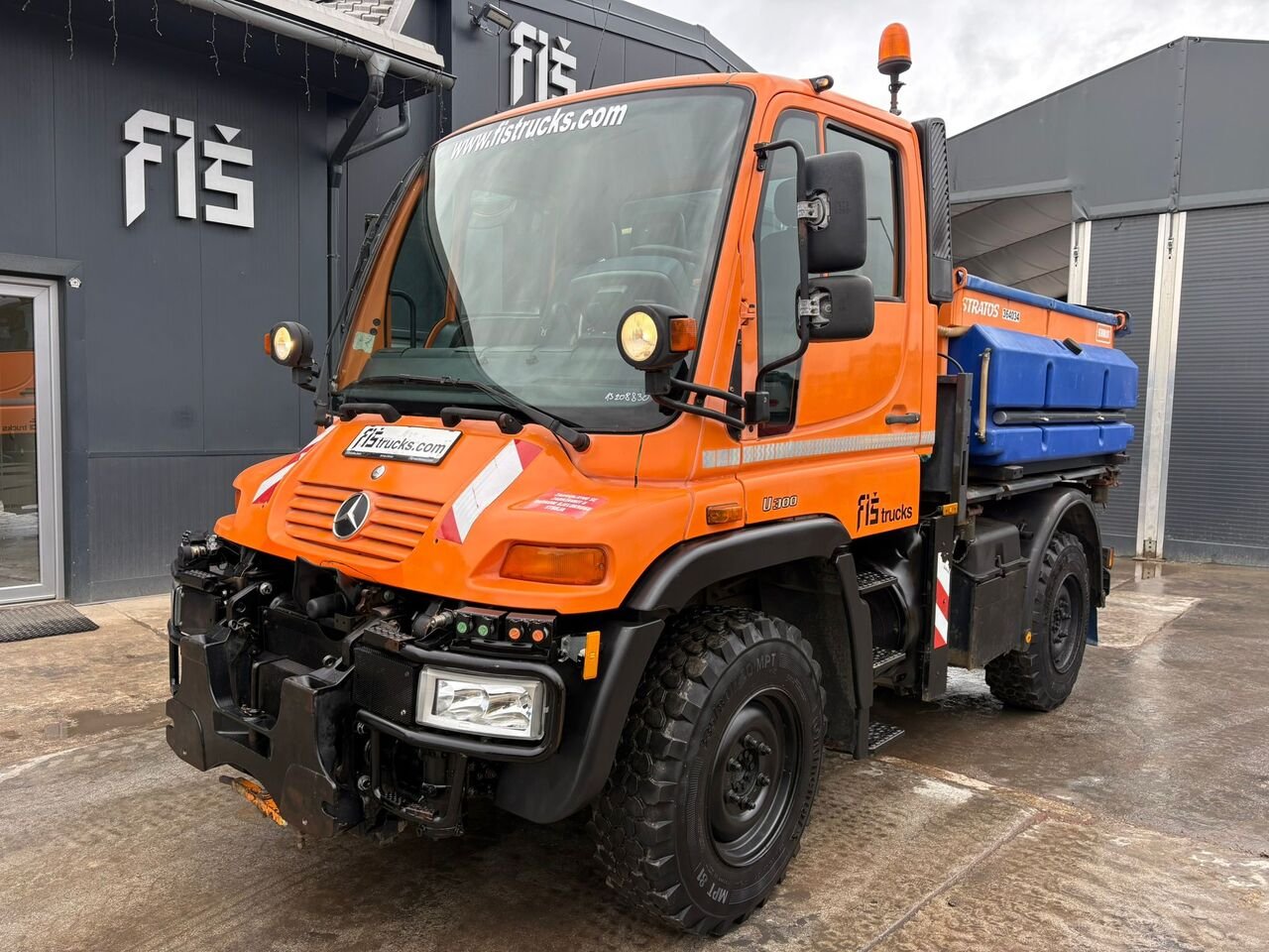 Truck Mercedes Benz UNIMOG 437/40