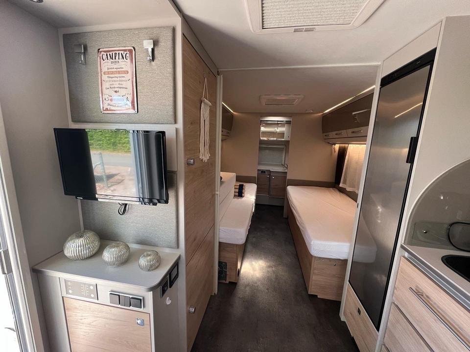 Przyczepy samochodowe do 3,5 t Dethleffs ET5/ NOMAD 560V