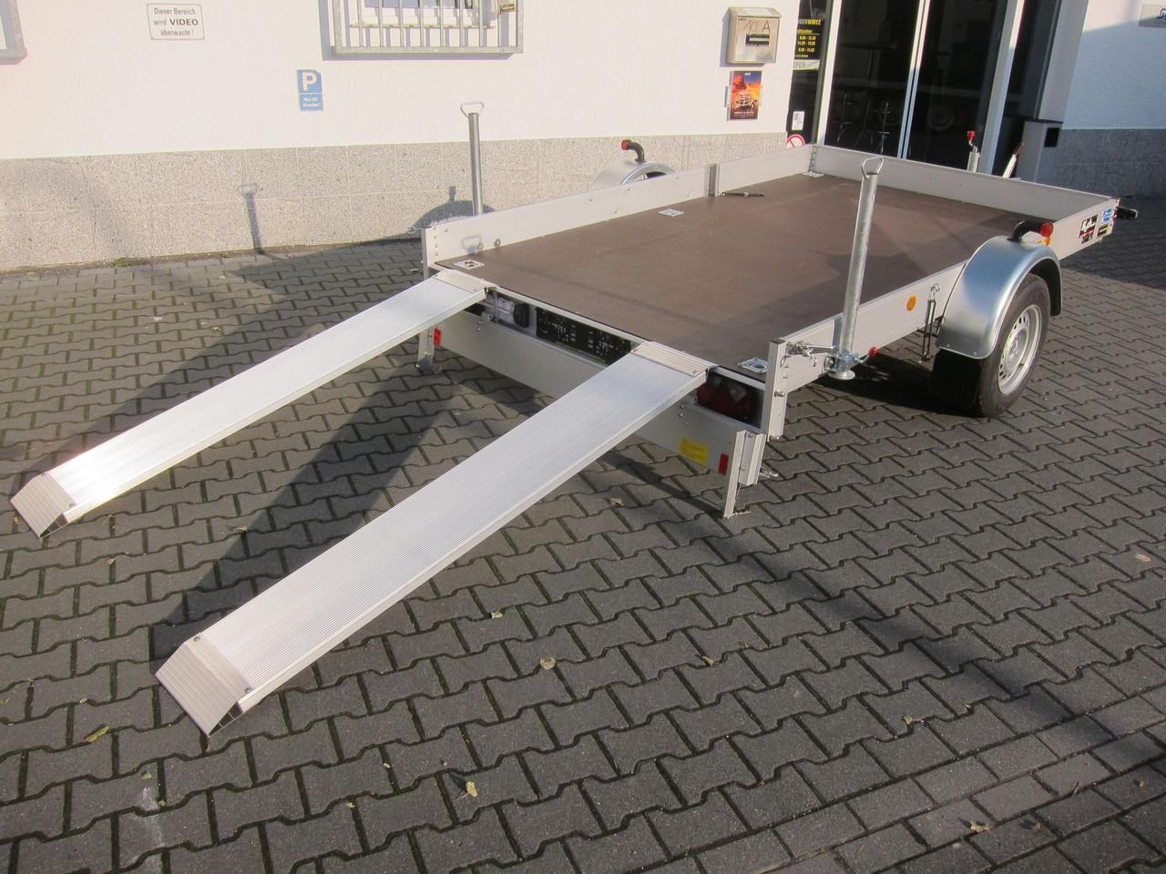 PKW-Anhänger bis 3,5 t Satavaunu 2700/ 430X185