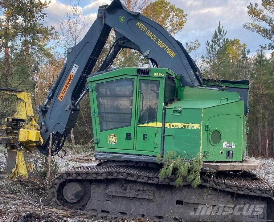 John Deere 853J