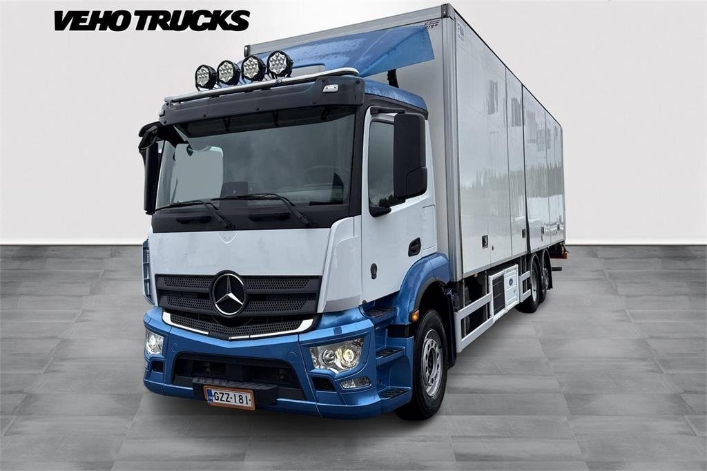 Truck Mercedes Benz 2546 L 6X2