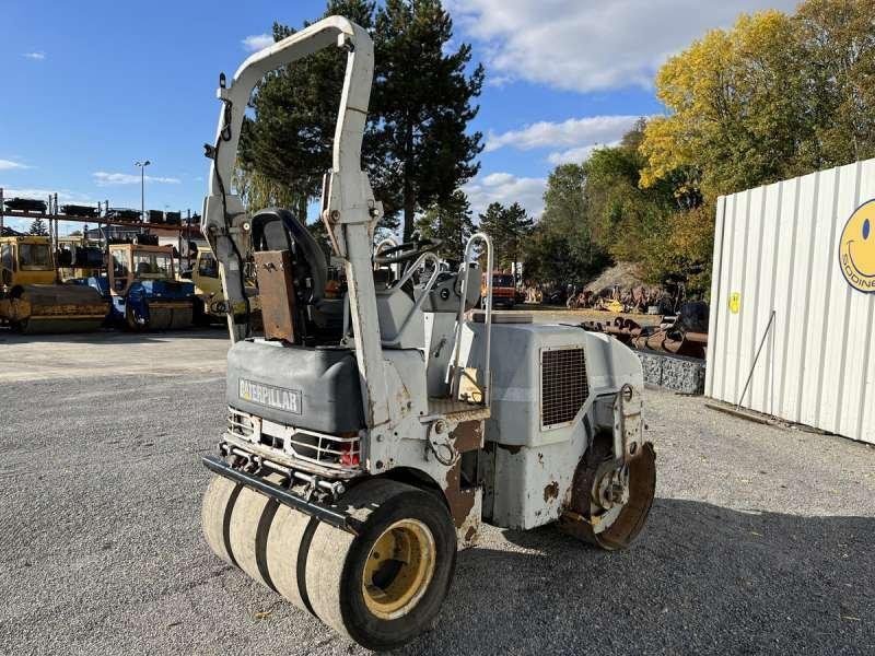 Caterpillar CB225E