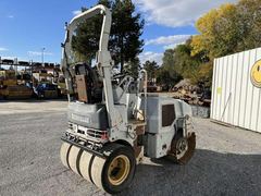 Caterpillar CB225E