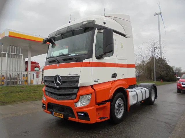 Truck Mercedes Benz ACTROS 1836 L