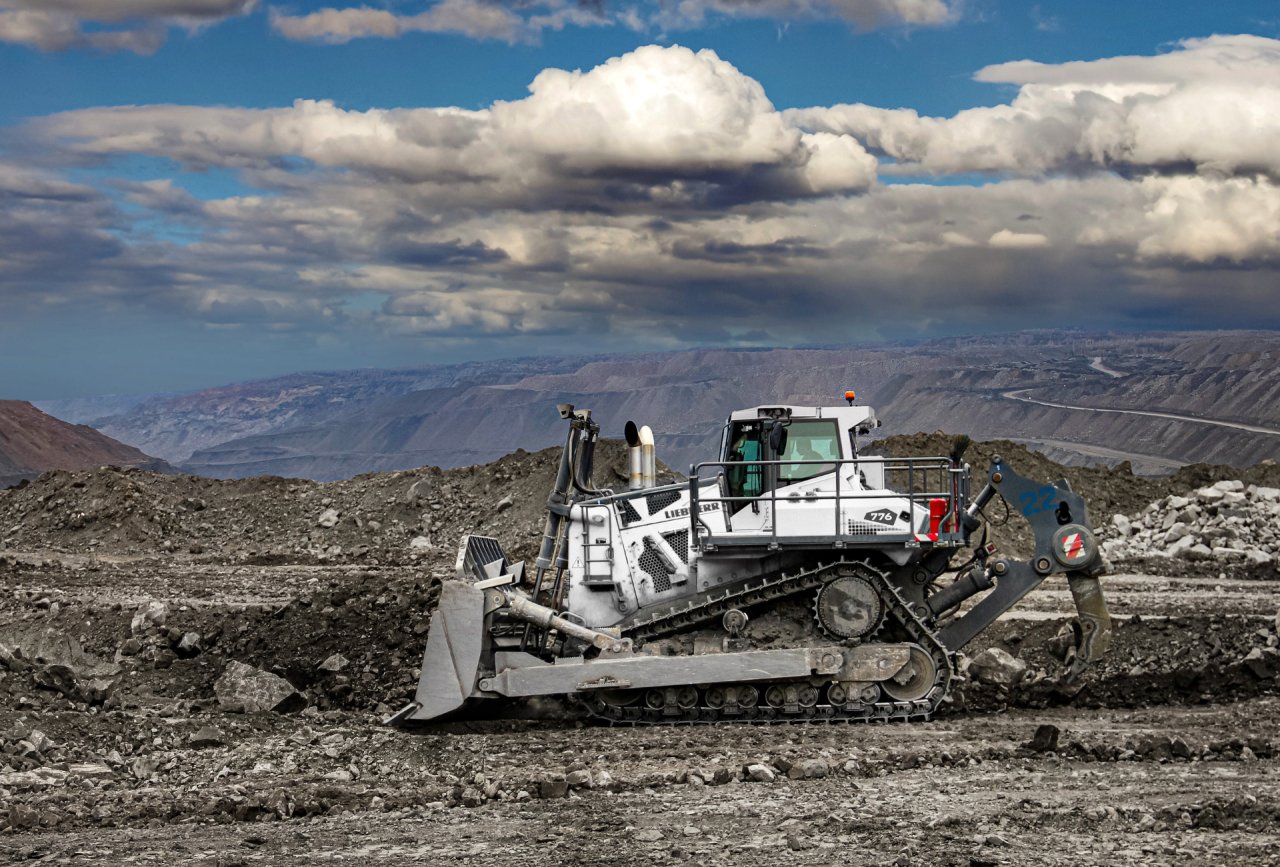 Liebherr PR742B