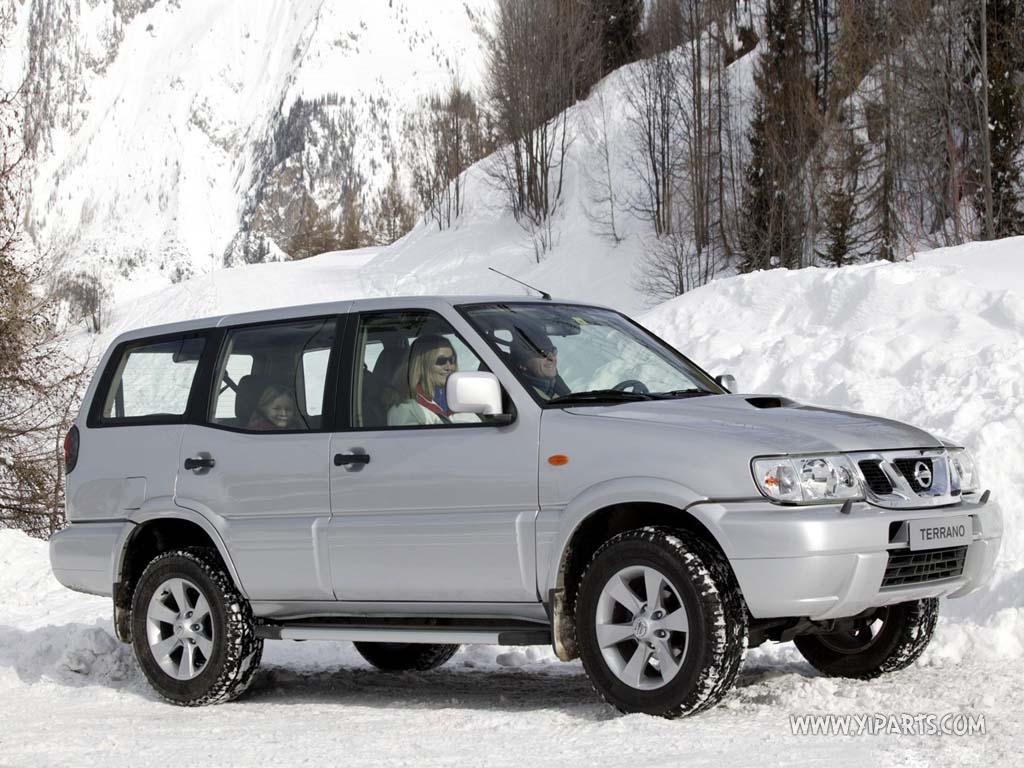 Van Nissan TERRANO II 2.4E 5DR VAN