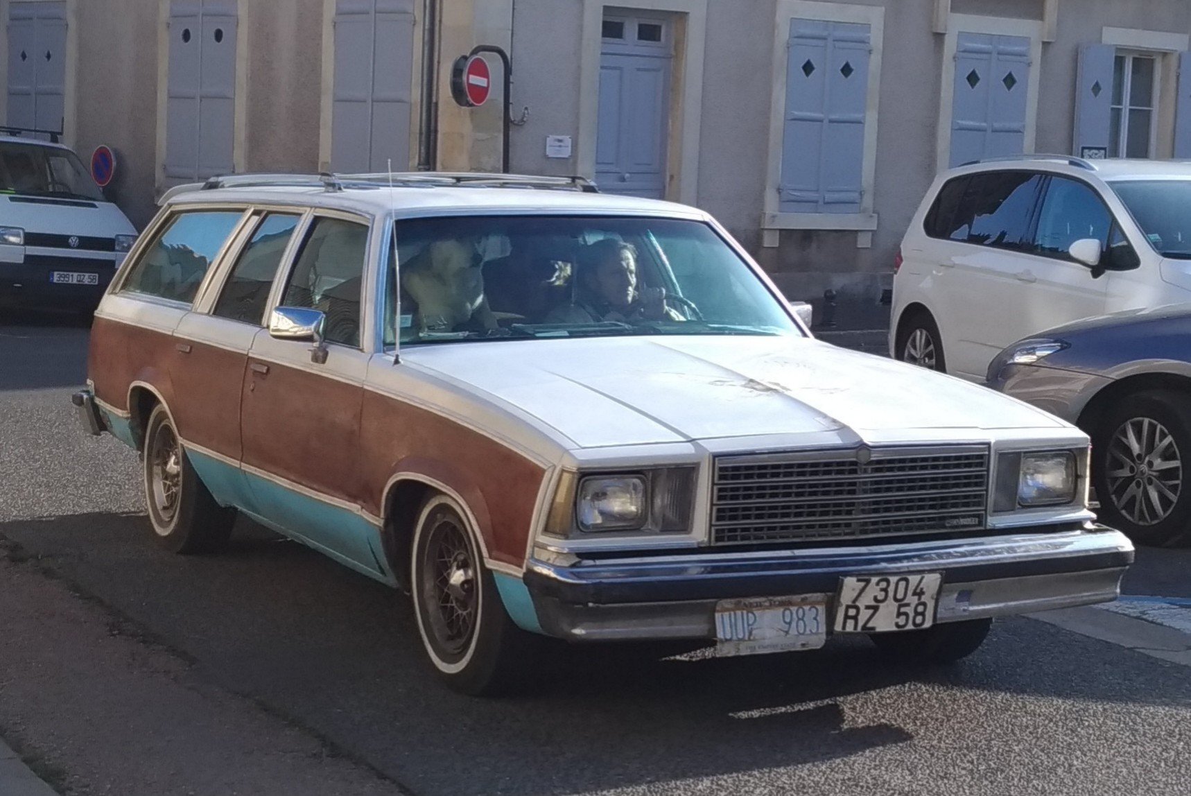 Van Chevrolet MALIBU STATIONWAGON