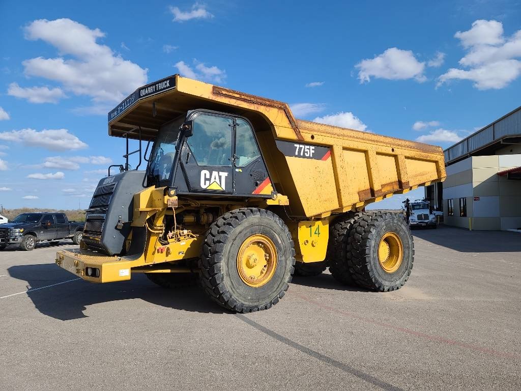 Caterpillar 775F
