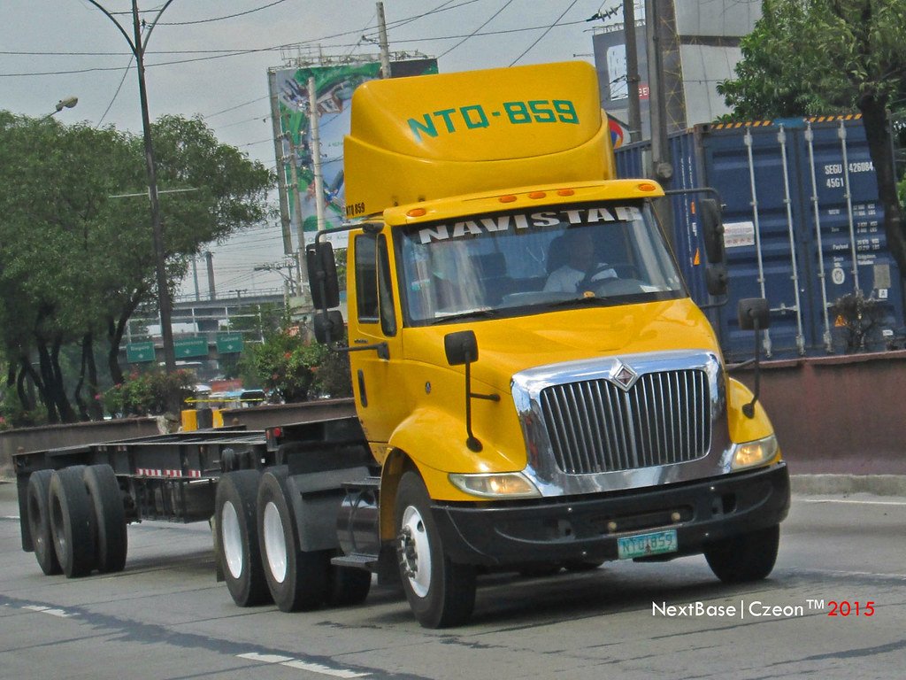 Truck Navistar F-1954