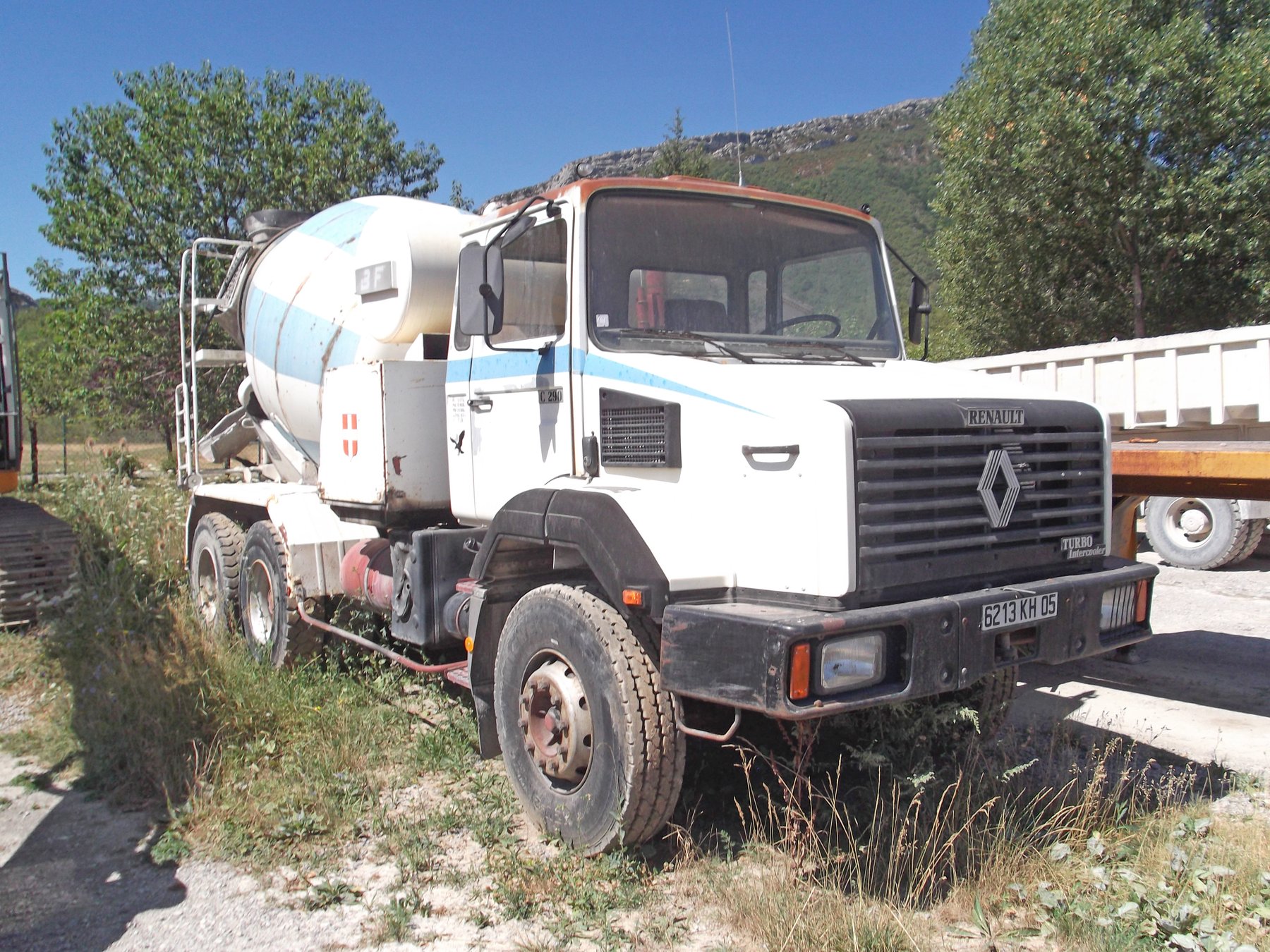 Truck Renault C280 DTI 8