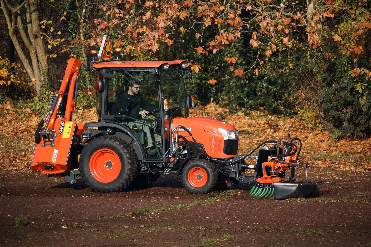 Traktor Kubota ST401