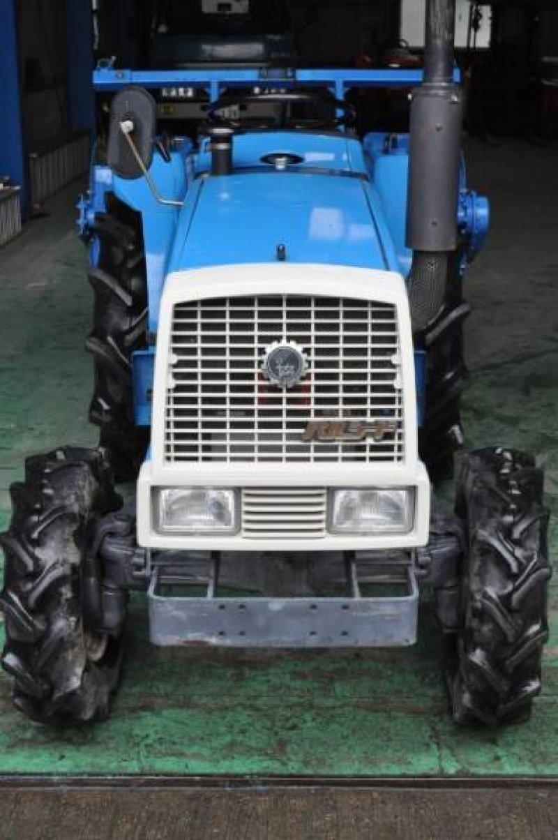 Traktor Mitsubishi MT - 2001D