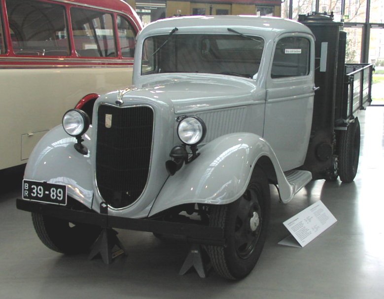 Truck Ford FORD 51-157