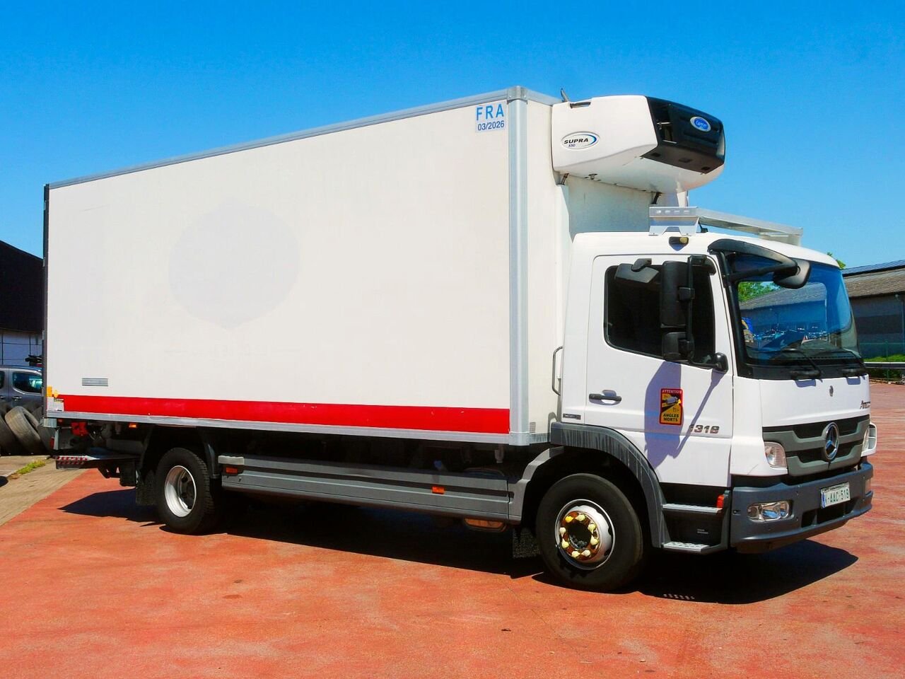 Truck Mercedes Benz 1318
