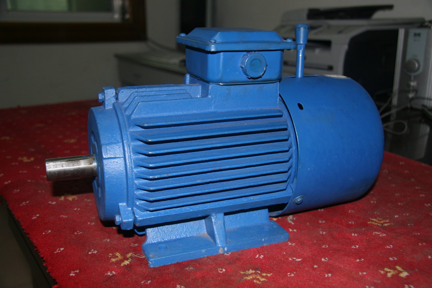 Electric motor S&l Y2VP-200L1-2