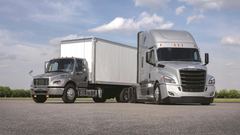Freightliner CURB SIDE