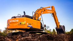 Hitachi ZX210LC-6