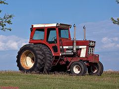 International Harvester FARMALL-1468