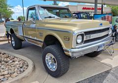 Chevrolet CST 20