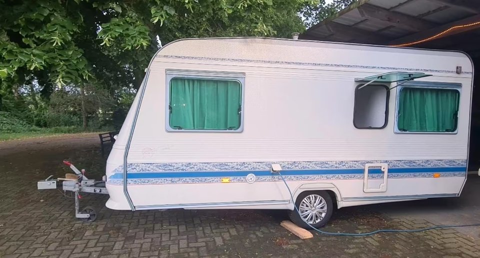 Przyczepa Adria 410
