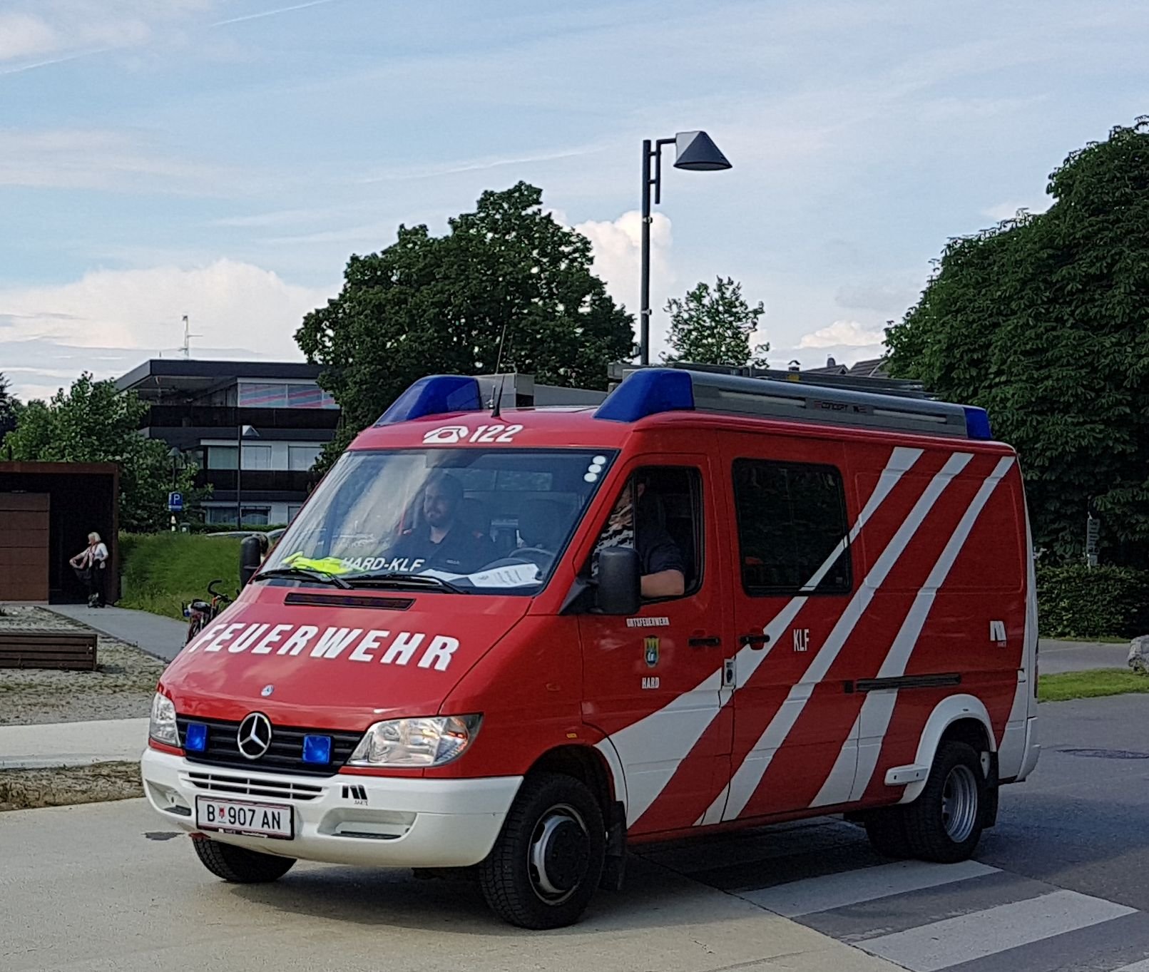 Van Mercedes Benz 413 CDI-N
