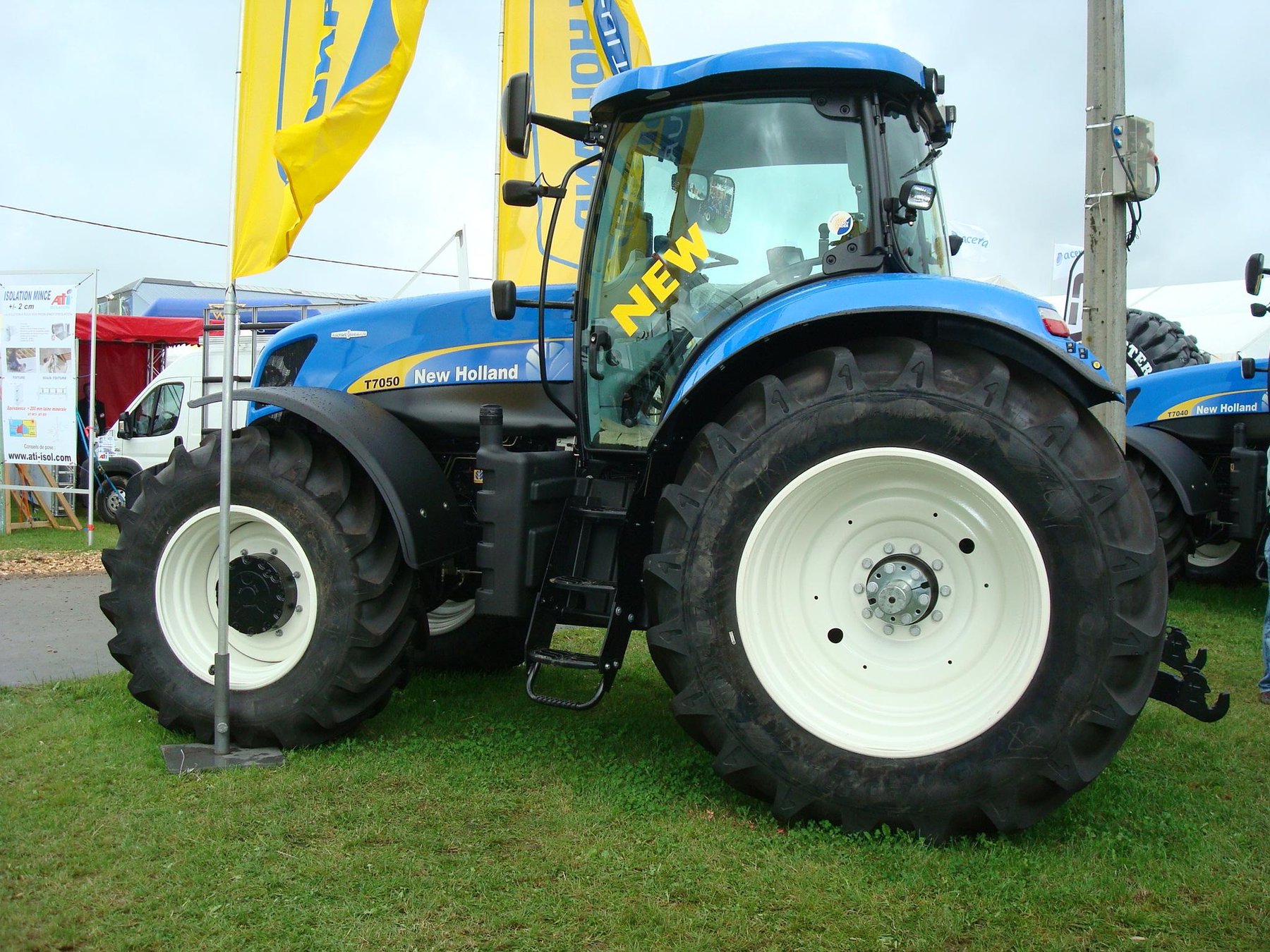 Tractor New Holland NEW HOLLAND T7050