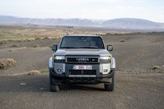 Toyota 5D LAND CRUISER-4X4/238