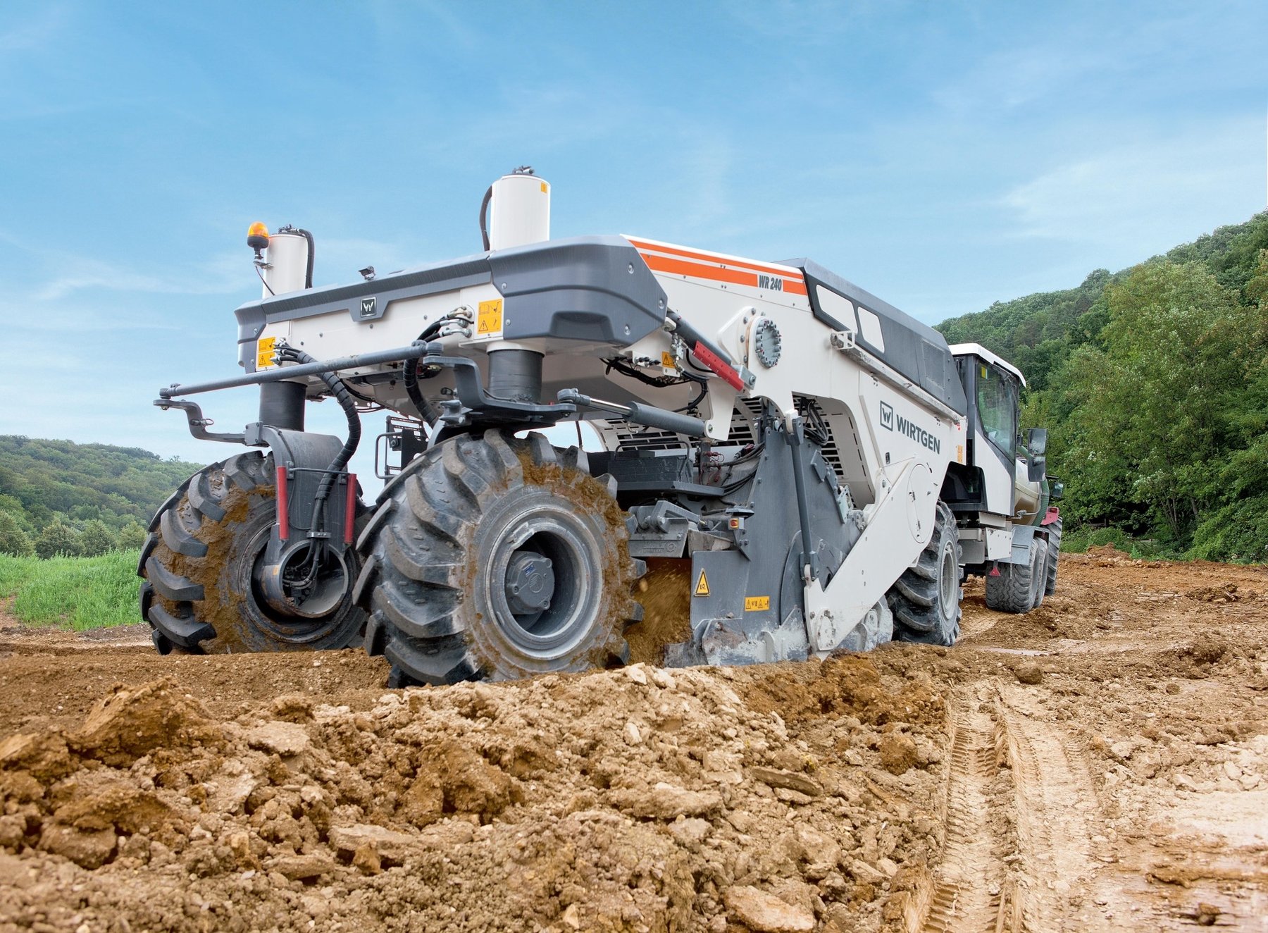 Silnik przemysłowy Yanmar 4TNV88