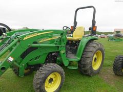 John Deere 4120