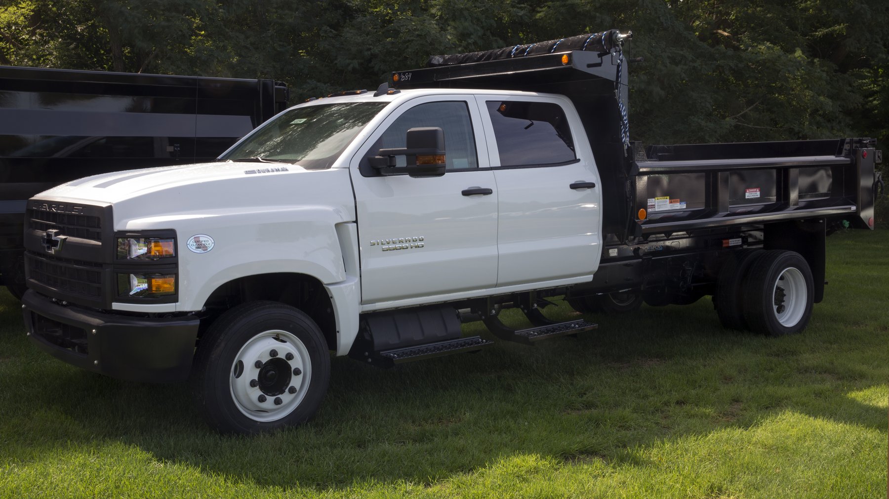 Truck Chevrolet CREW CAB-HC33F-SILVERADO/427