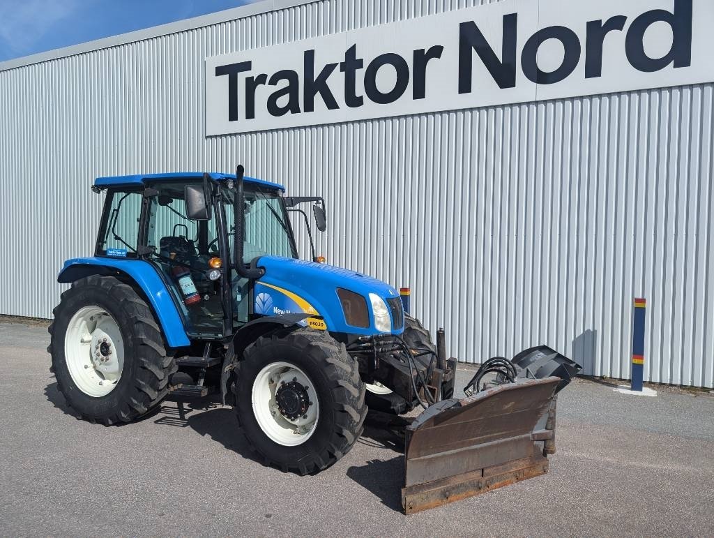 Tractor Case New Holland T 5030